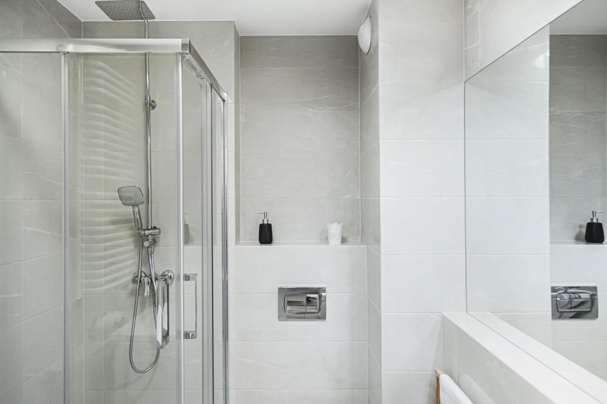 Komfort Z Balkonem W Centrum فروتسواف المظهر الخارجي الصورة